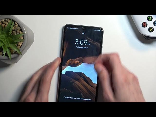 Video thumbnail for How to Insert SIM & Memory Cards into a ZTE Blade A72S - Pulling the SIM Card Tray Out