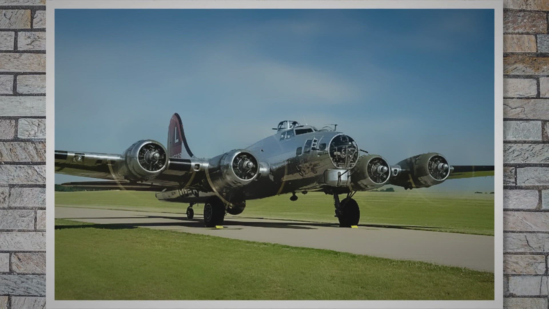 Video thumbnail for Boeing B-17 Bomber – The Flying Fortress