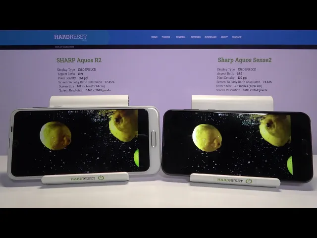 Video thumbnail for Sharp Aquos R2 vs Sharp Aquos Sense 2 - Display Test