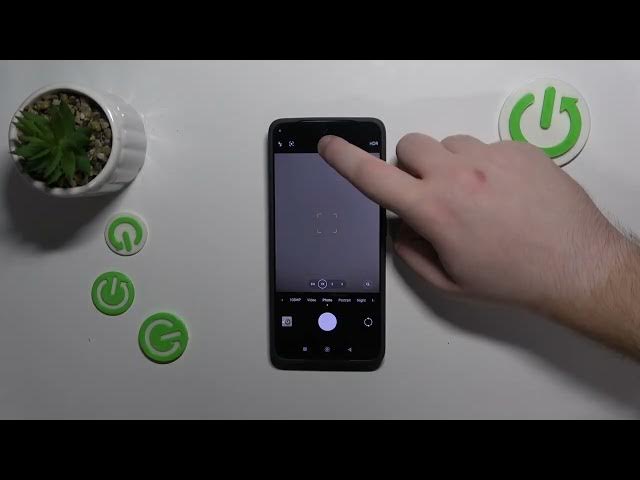 Video thumbnail for How to Enable Macro Mode on Redmi Note 13