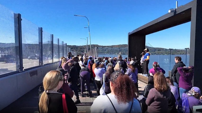 Video thumbnail for Shine the Light Solidarity Bridge Walk raises awareness on domestic violence while creating hope
