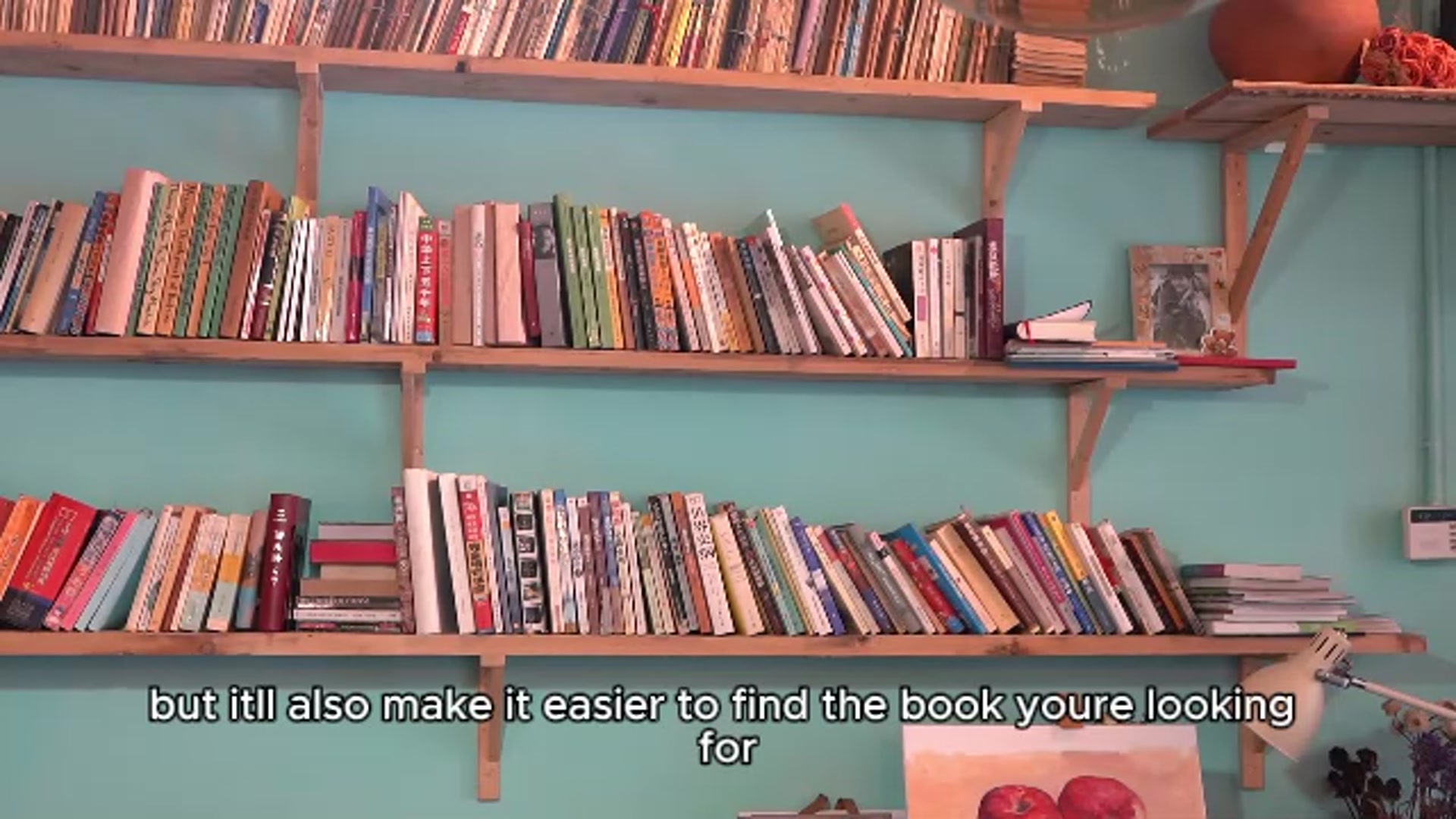 Video thumbnail for Bookshelf organization