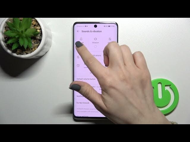 Video thumbnail for How to Turn On / Off Silent Mode on HONOR 50 – Manage Silent Mode