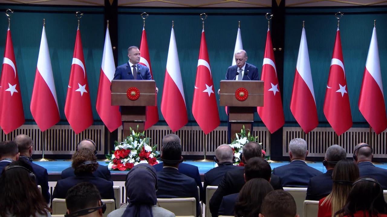 Video thumbnail for Türkiye: Turkish, Polish presidents hold joint press conference in Ankara.