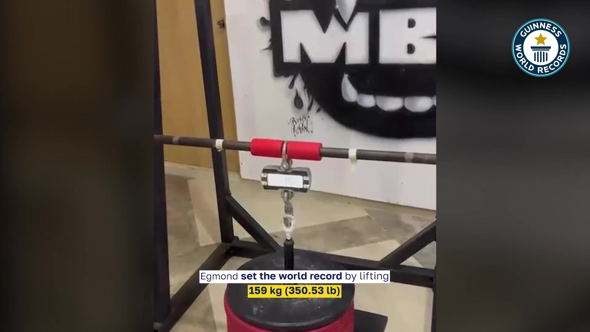 Video thumbnail for Egmond Molina Lifts 159 kg with One Finger in Record Deadlift