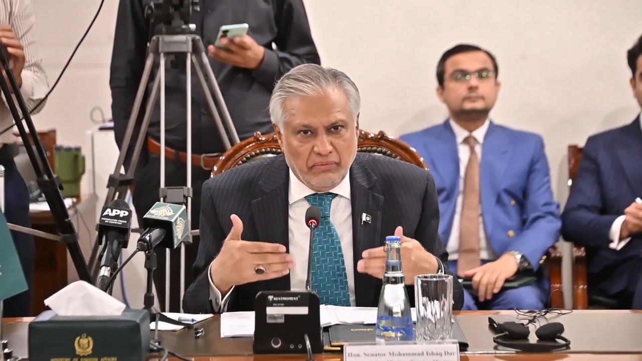 Video thumbnail for Pakistan: Pakistan's foreign minister hosts Syrian counterpart in Islamabad (2).