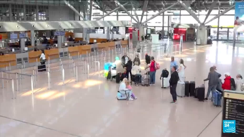 Video thumbnail for Europe cancels thousands of flights amid Middle East fuel shock