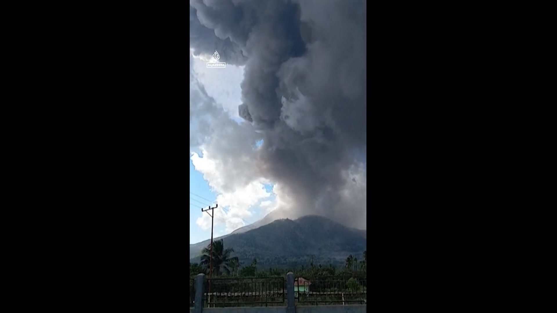 'Video thumbnail for Timelapse video shows Indonesian volcano erupting'
