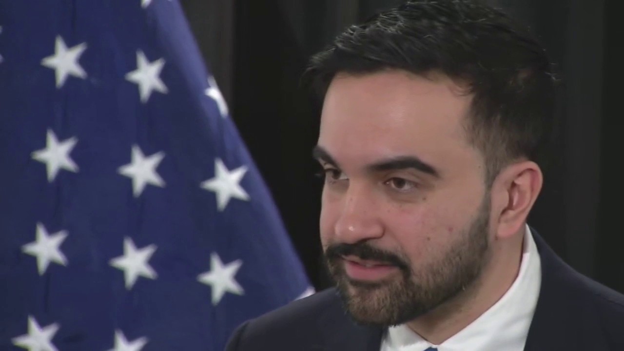 Video thumbnail for Mamdani responds to situation in Iran