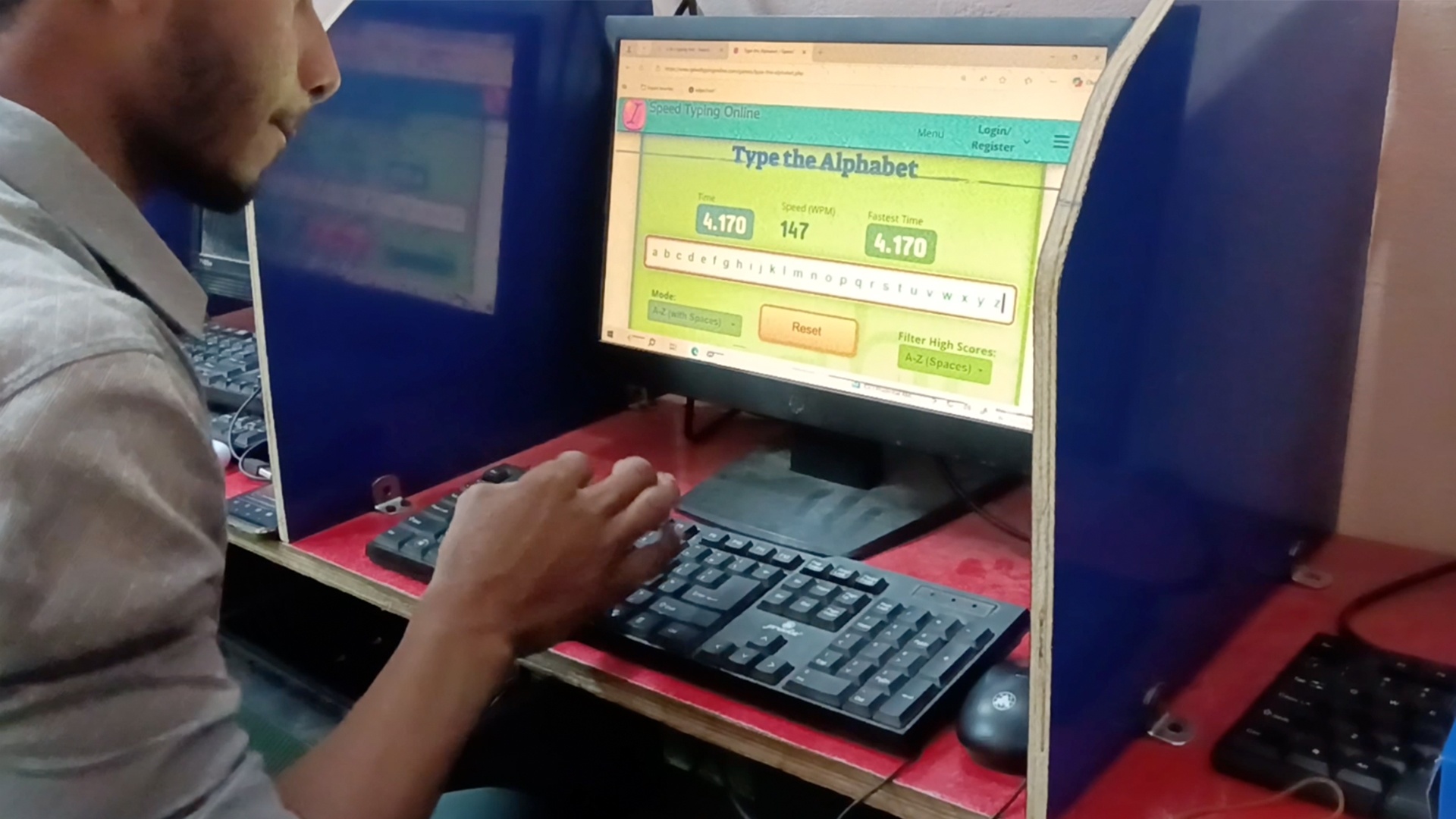 Video thumbnail for Fastest time to type the alphabet (single hand) - 4.17 seconds by Prasant Prajapati