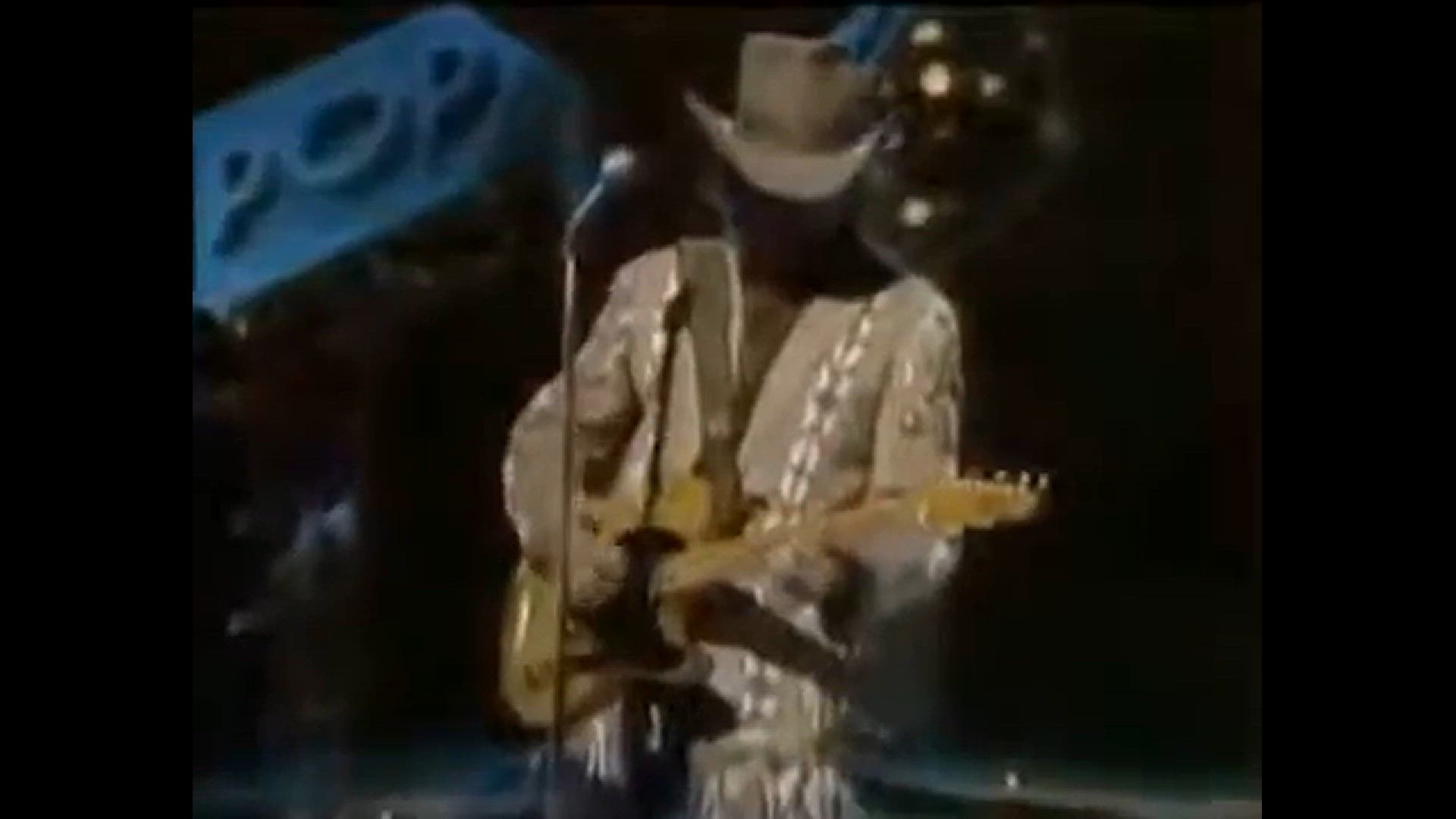 'Video thumbnail for Hank Williams Jr. - Old Habits'