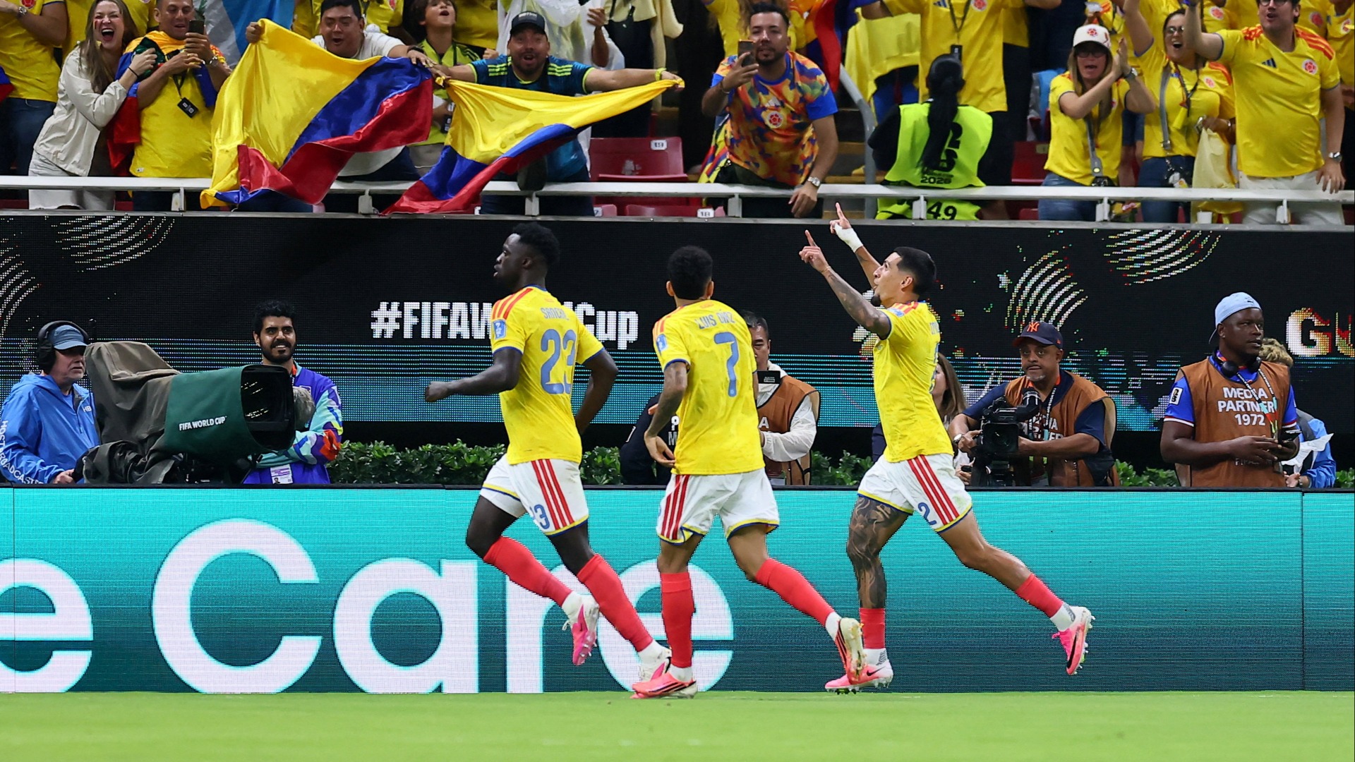Video thumbnail for Colombia's World Cup Triumph: Meet the Famous Fan!