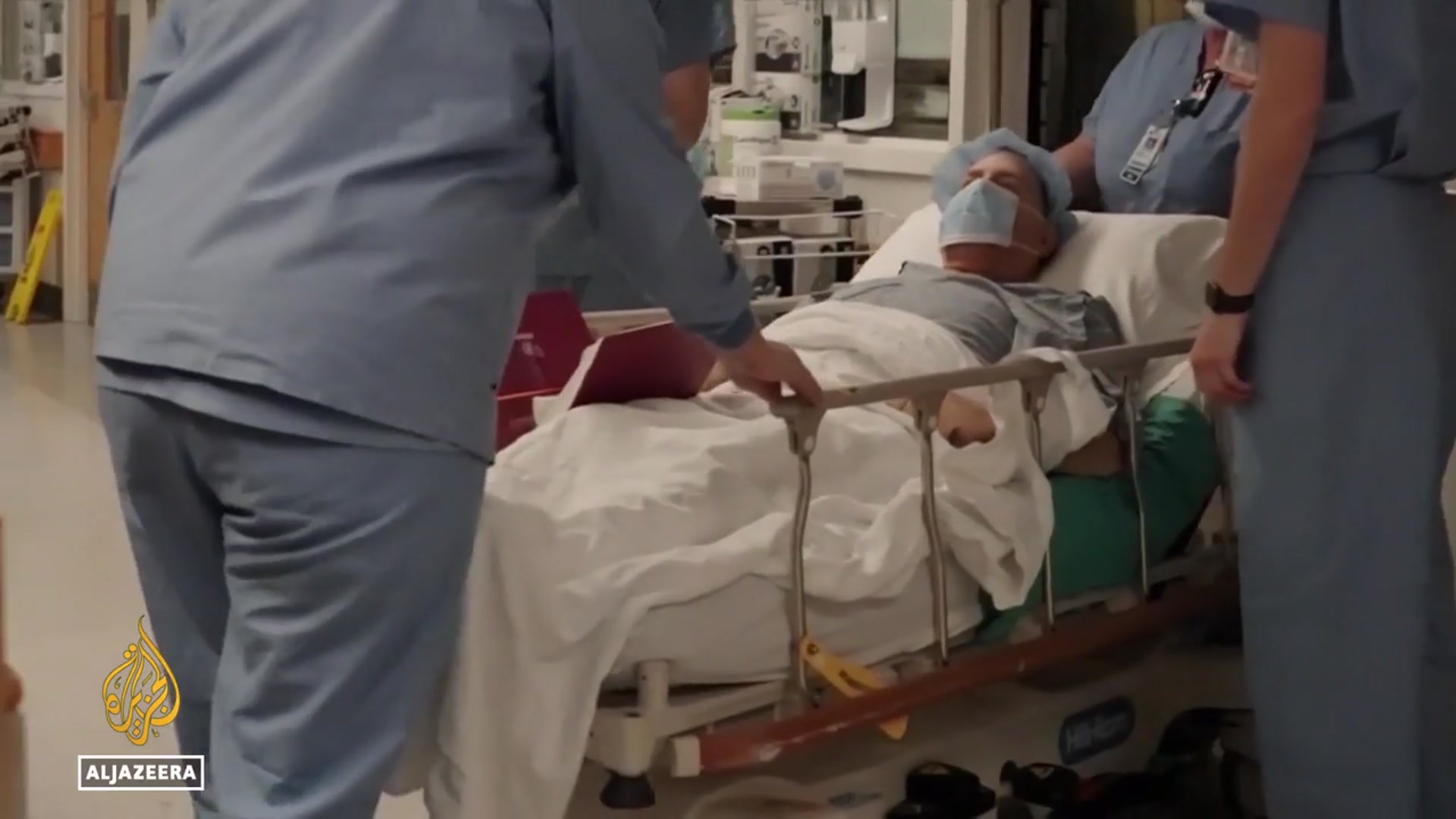'Video thumbnail for US government shutdown: Two million federal workers to go without pay'