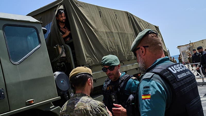 Video thumbnail for Ceuta migrant crisis deepens as leader calls for detention centre