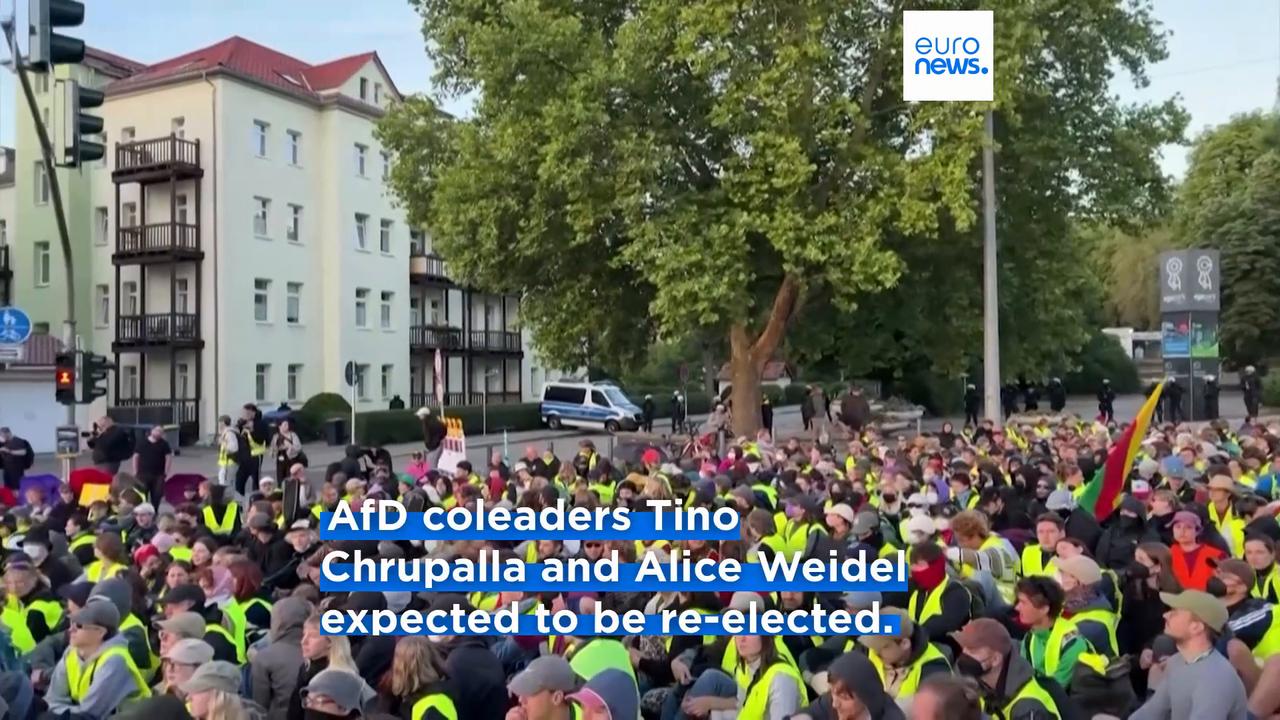 Video thumbnail for 20,000 protest against AfD party conference in Germany