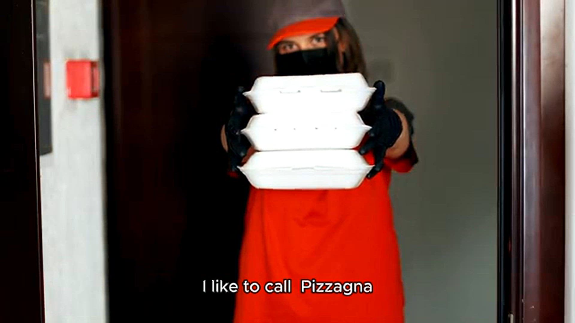 'Video thumbnail for Classy Deliye Pizzagna recipe'