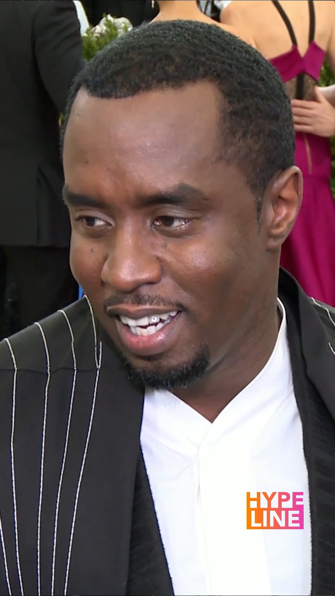 Video thumbnail for Diddy Returns to Solitary After Watching 50 Cent Doc