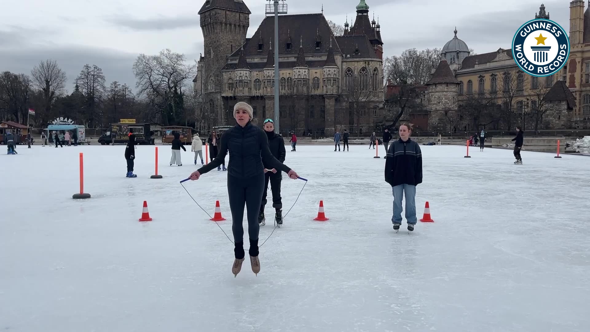 Video thumbnail for Eszter Szombathelyi sets double under record on ice
