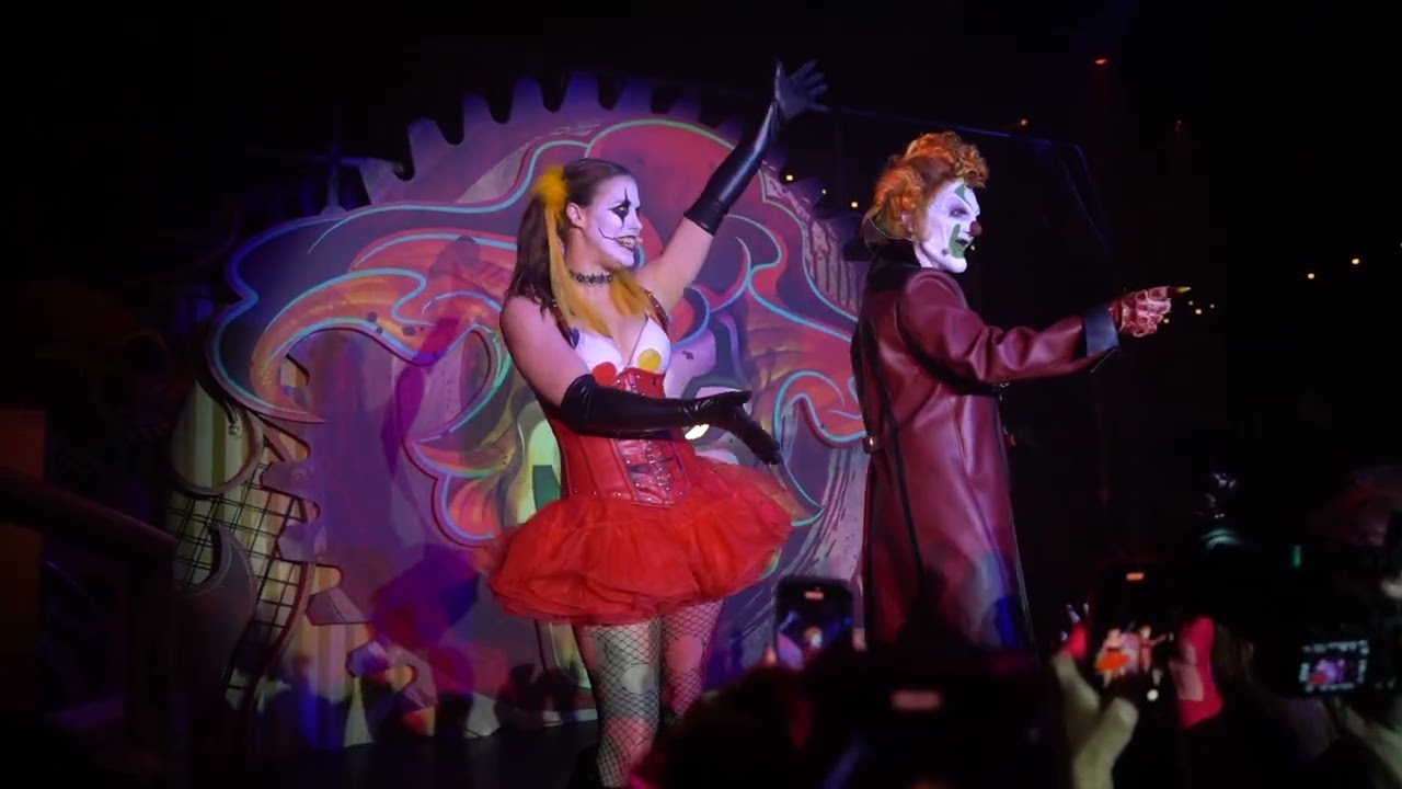 'Video thumbnail for Full Universal Horror Unleashed Blood Red Carpet Celebration in Las Vegas'