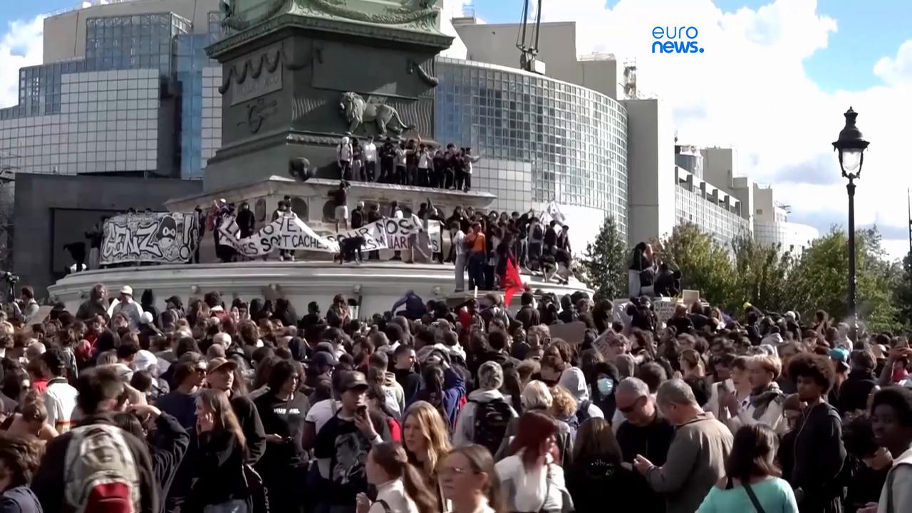 Video thumbnail for Teen revolt or revolution? The student protests threatening France's presidential race