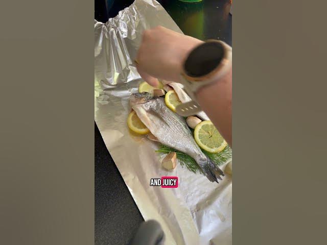 Video thumbnail for Barbecued sea bream with fennel and lemon