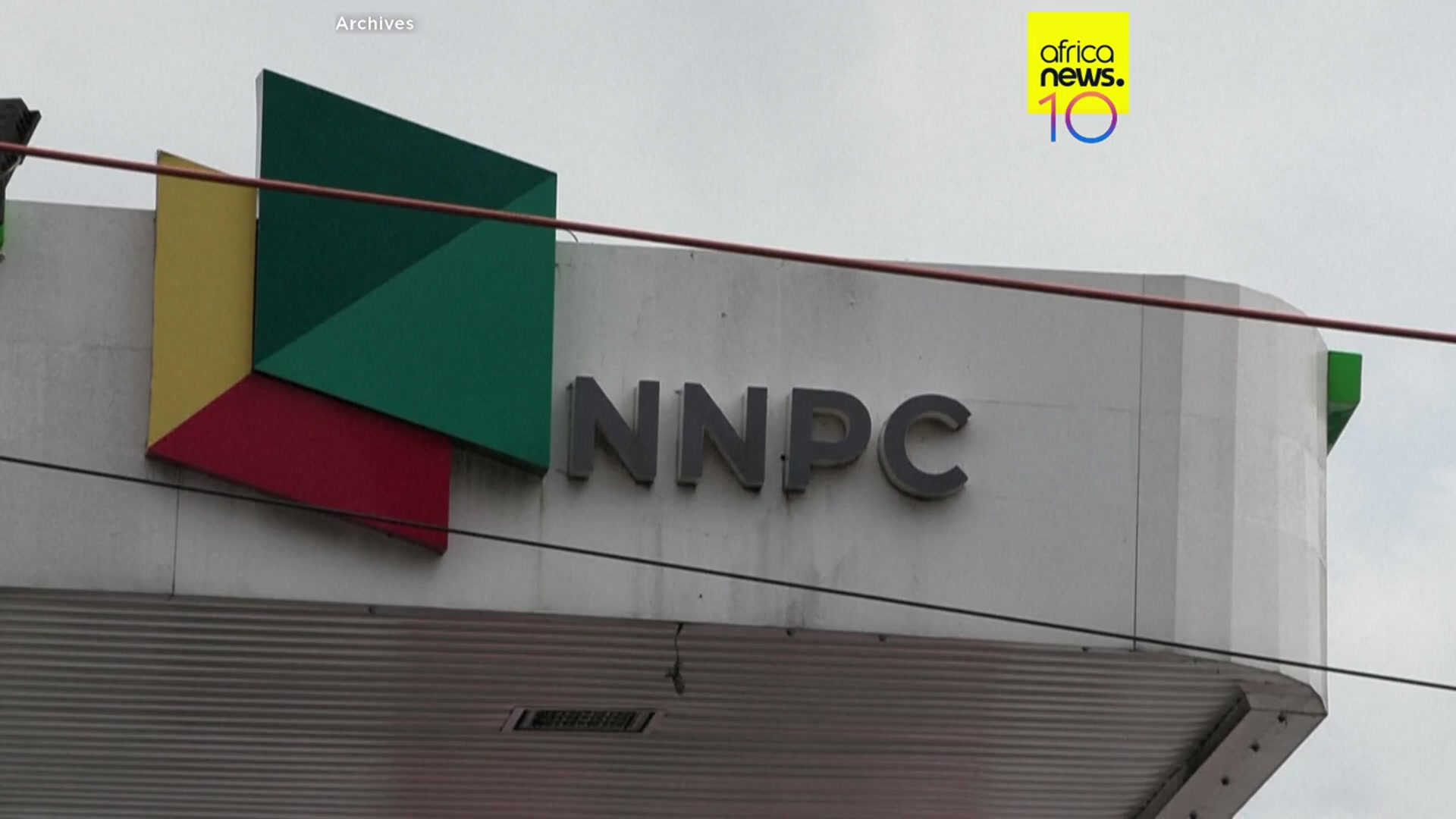 Video thumbnail for Nigeria looks to ease fuel prices as election looms