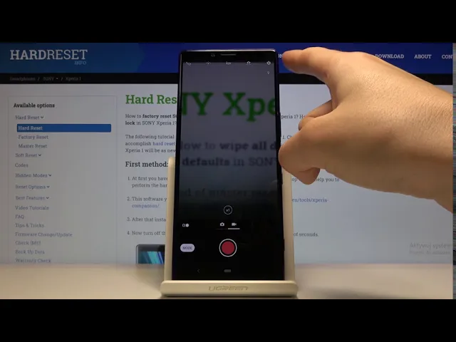 Video thumbnail for How to Activate Image Stabilization in SONY Xperia 1 – Find Anti-Shakiness Option