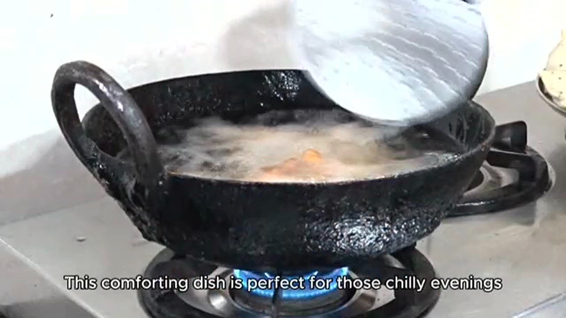 Video thumbnail for Old Fashioned Goulash Recipe