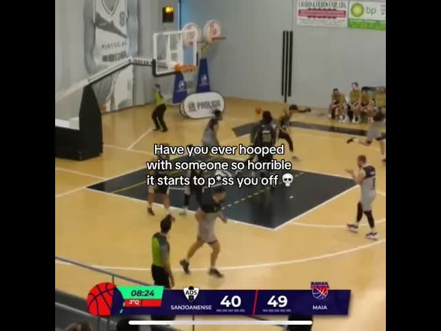 Video thumbnail for david bottenberg: frustrating bball teammate: missing shots compilation