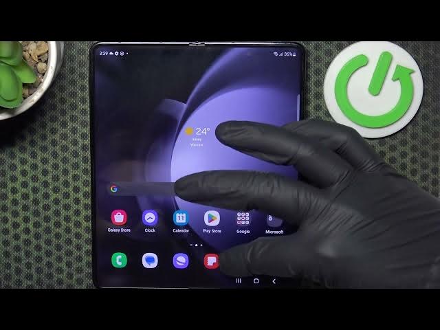 Video thumbnail for How to Fix Google Play Store Downloads Stuck on Pending on a SAMSUNG Galaxy Z Fold5