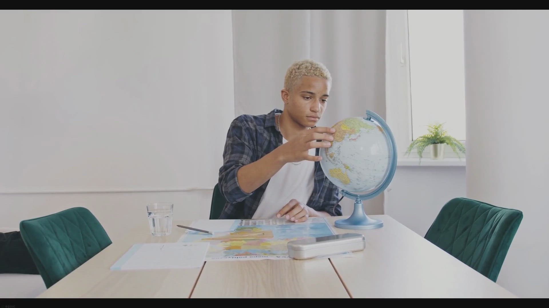 Video thumbnail for Free Scholarship Opportunities for International Students: Unlocking the Doors to Quality Education