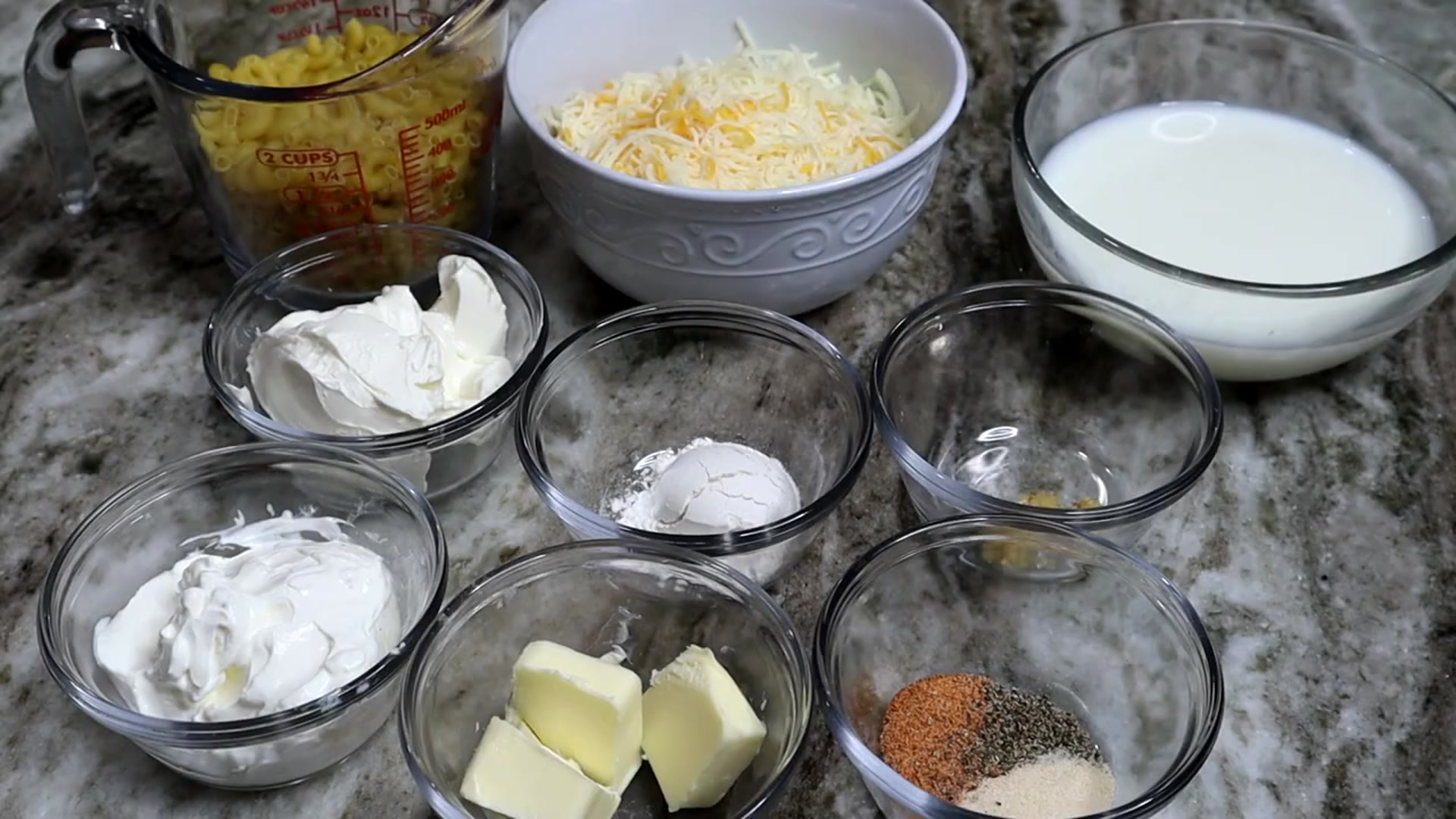 Video thumbnail for Creamy Mac n Cheese Recipe _ Baked Mac n Cheese(720P_HD)