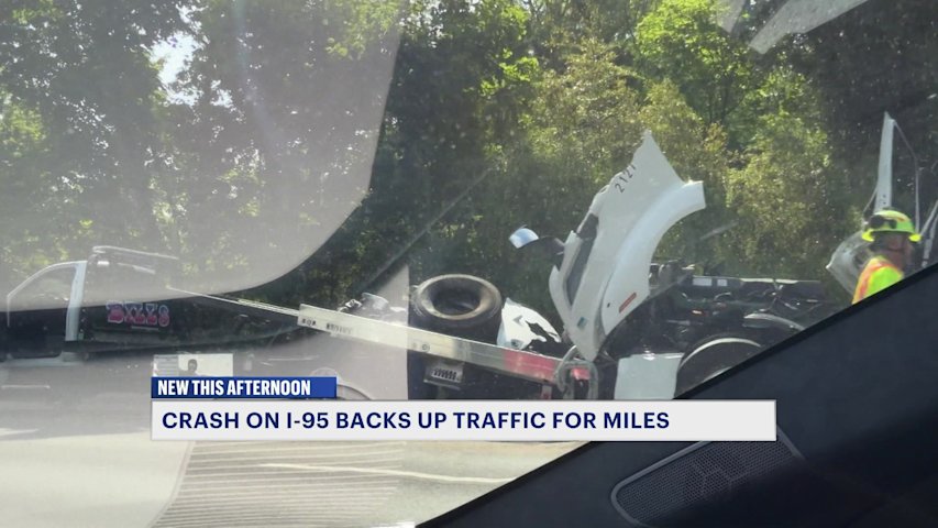 Video thumbnail for Crash involving tractor trailer and box truck shuts down I-95 in Greenwich causing major delays for morning commute