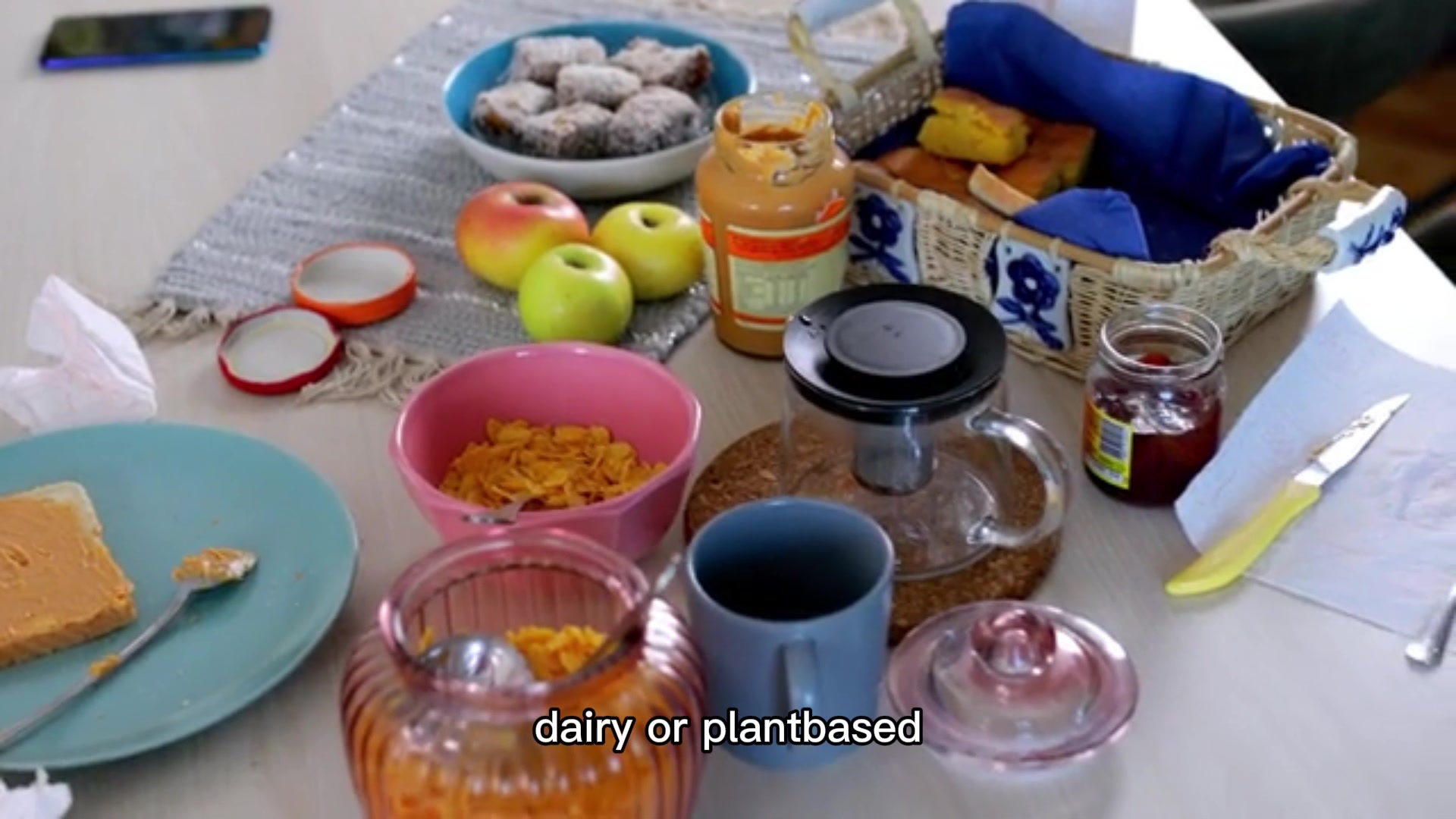 Video thumbnail for Celestial Chocolate Chip Pancakes