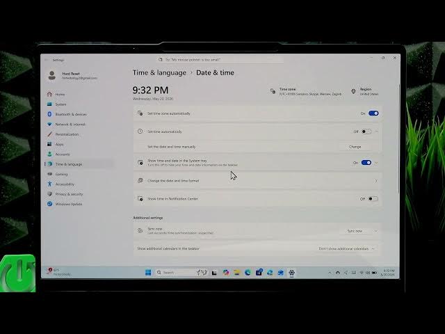 Video thumbnail for LENOVO Yoga Slim 7 – How to Change Date and Time
