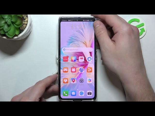 Video thumbnail for Does HUAWEI P50 Pocket support wireless charging?