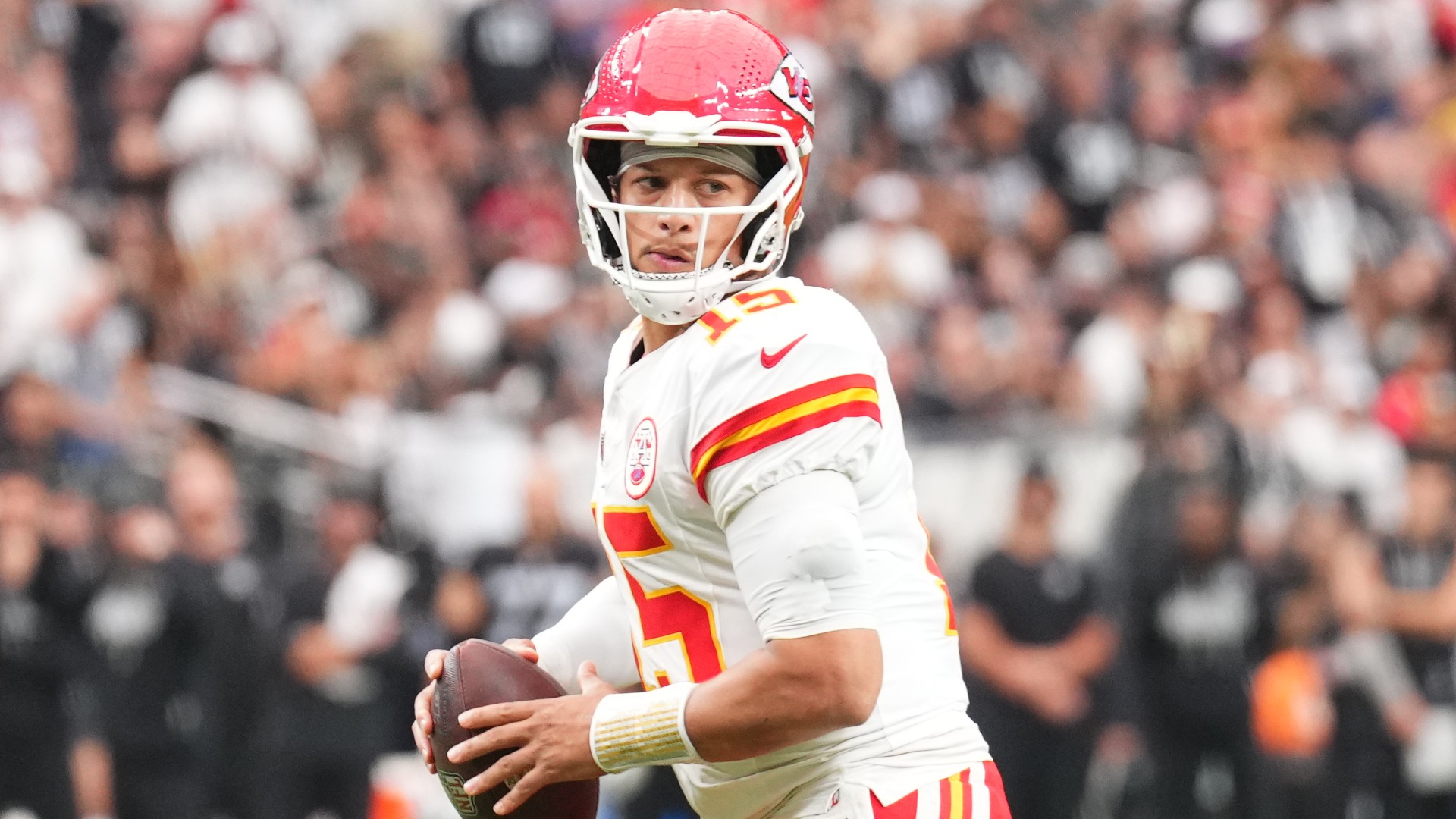 Video thumbnail for NFL Quarterback Insights from Former Coach Bruce Arians