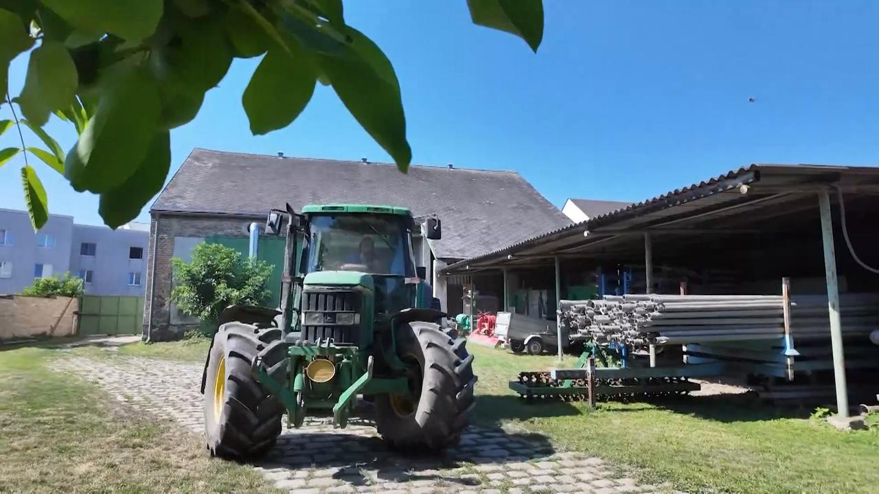 Video thumbnail for Austria: Austria introduces diesel subsidy for farmers to cope with rising price.