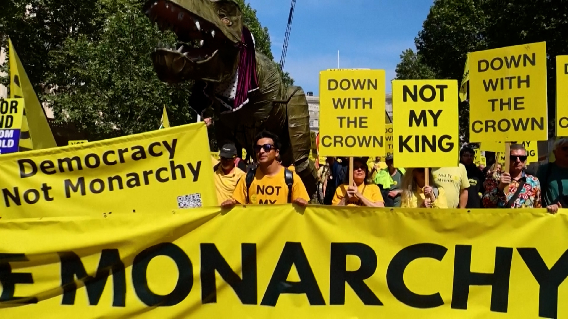 Video thumbnail for ‘No Kings’ protest outside Buckingham Palace