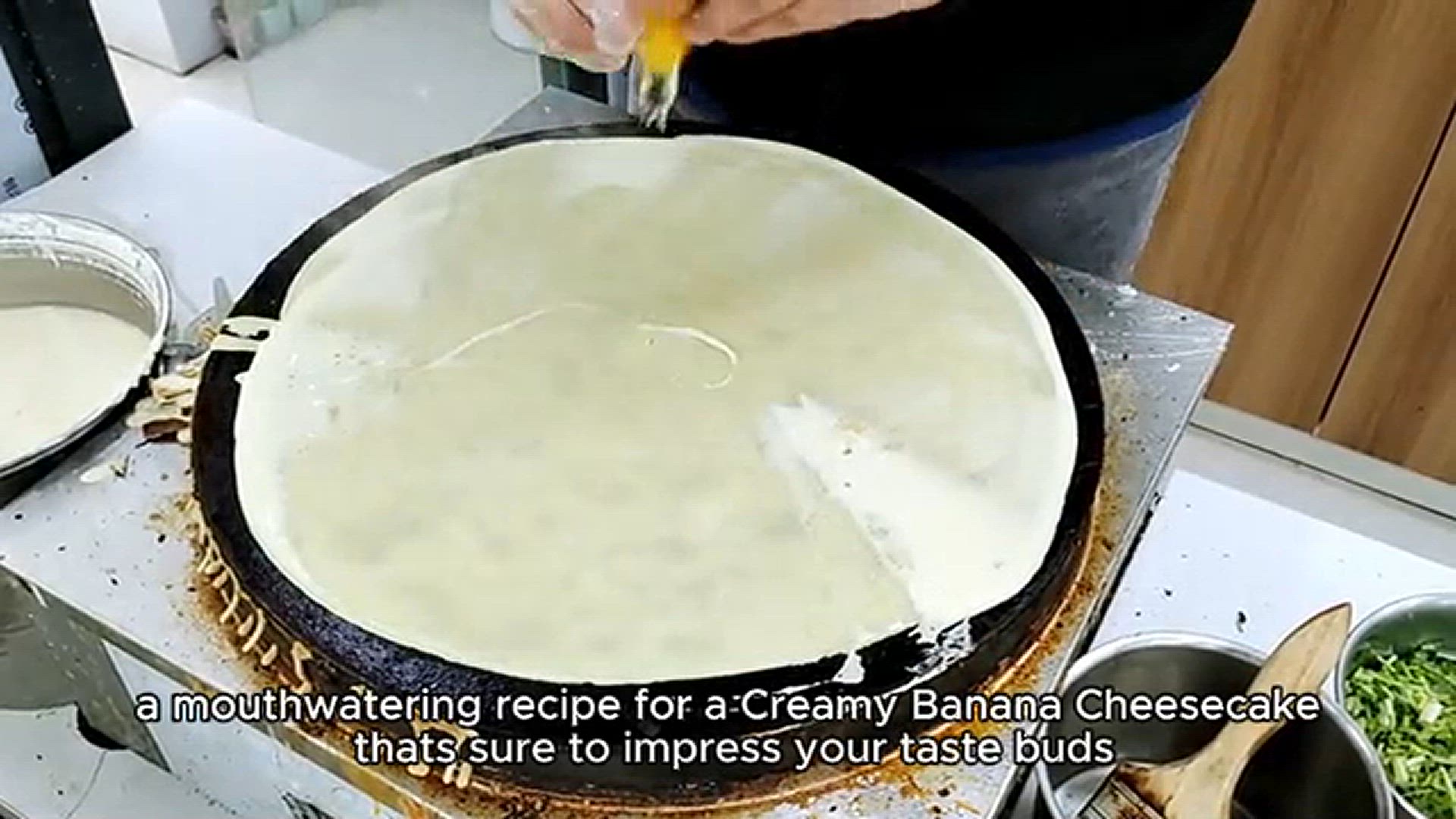 Video thumbnail for Creamy Banana Cheesecake recipe