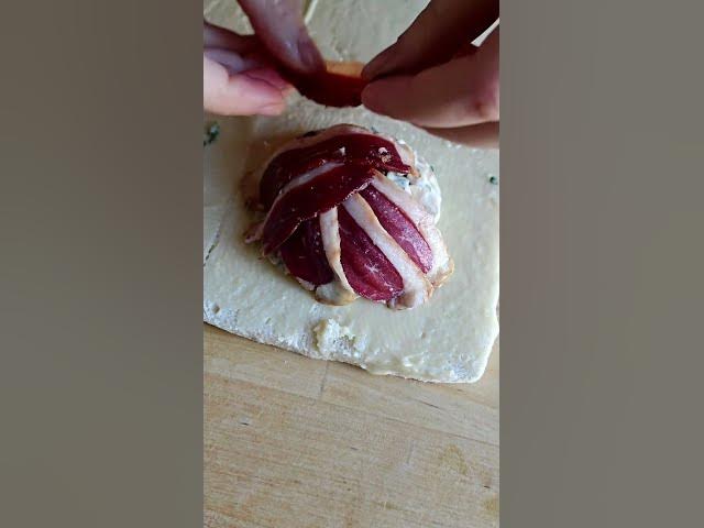 Video thumbnail for Italian bacaro đ„Ș : Tramezzino champignons et magret