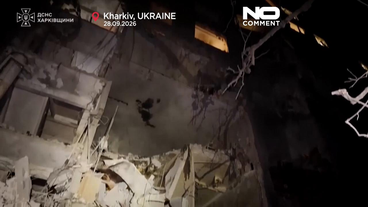Video thumbnail for Ukraine: Kharkiv apartment block hit by Russian strike, 25 injured