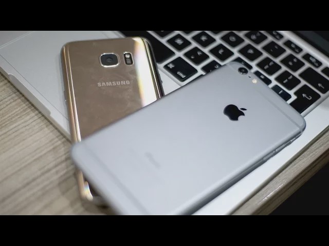 Video thumbnail for Can Samsung’s new Galaxy S7 convert a hardcore iPhone fan?