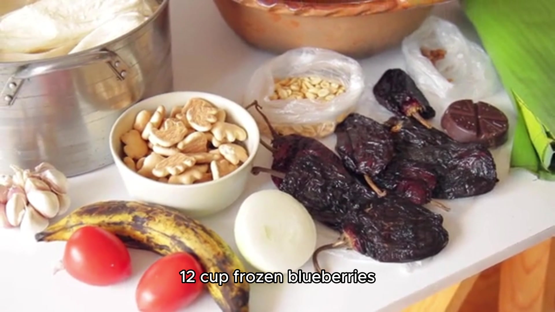 Video thumbnail for Nebula Nectar Smoothie Bowl