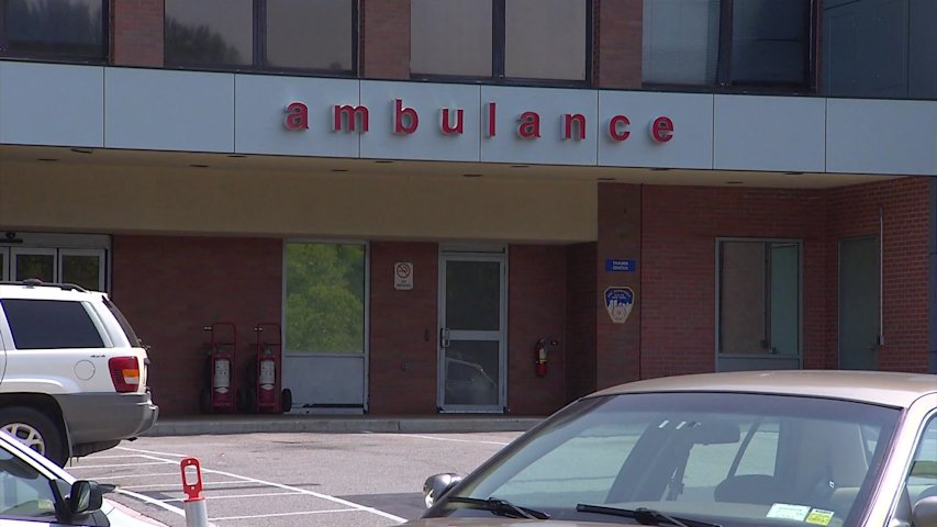 Video thumbnail for North Shore University Hospital facing lawsuit for alleged unpaid fees