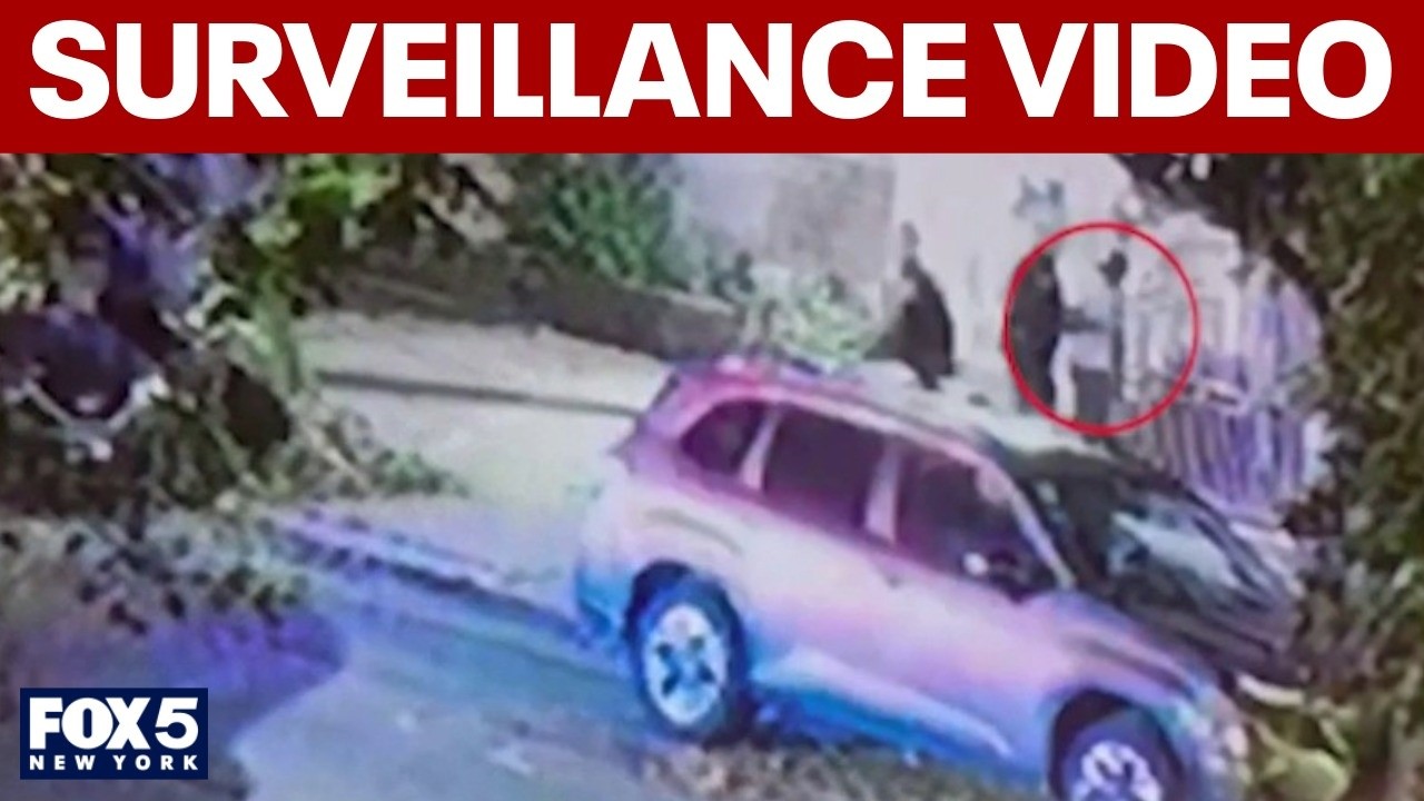 Video thumbnail for Surveillance video shows police responding to call about unresponsive 5-year-old