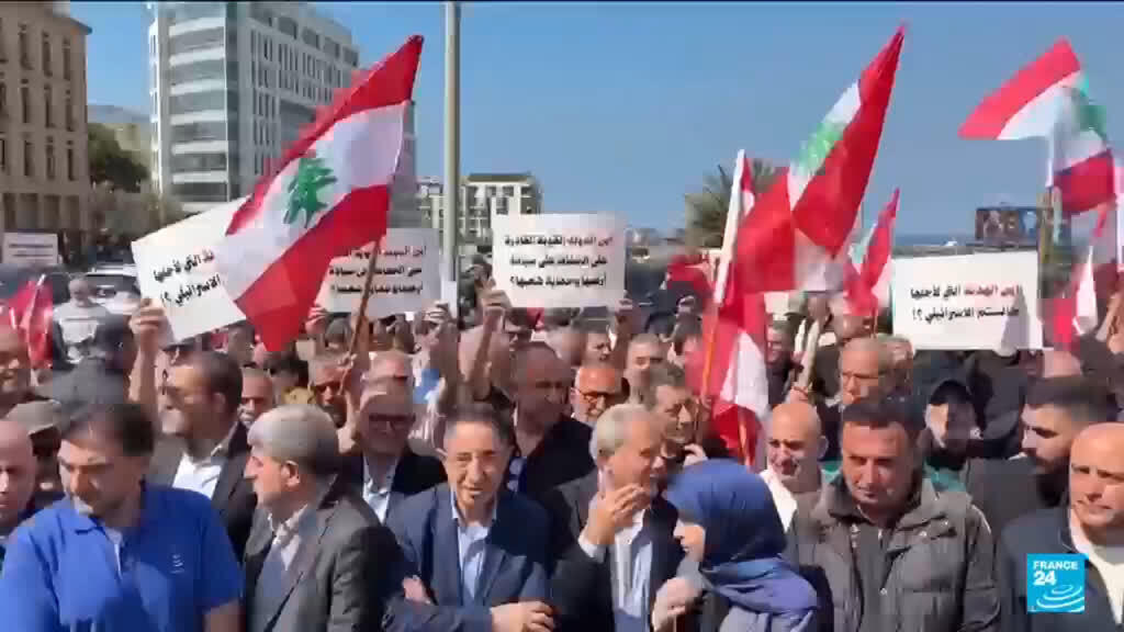 Video thumbnail for At least 15 killed in southern Lebanon