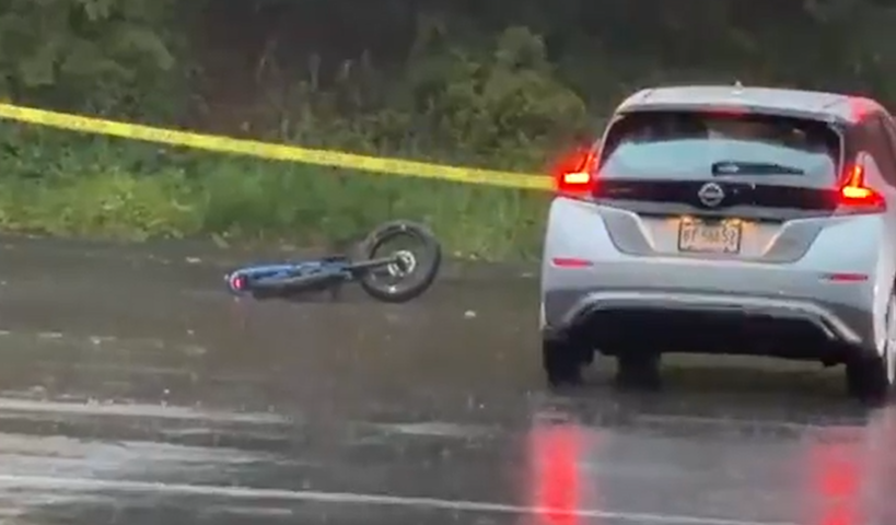 Video thumbnail for 3 juveniles on e-bike struck by vehicle in Milford, one seriously injured