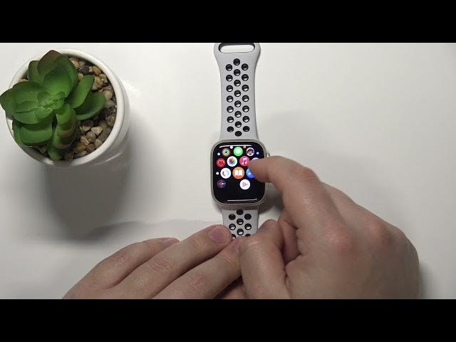 Video thumbnail for How to Customize Home Screen Layout on APPLE Watch Nike Series 7 – Adjust Desktop