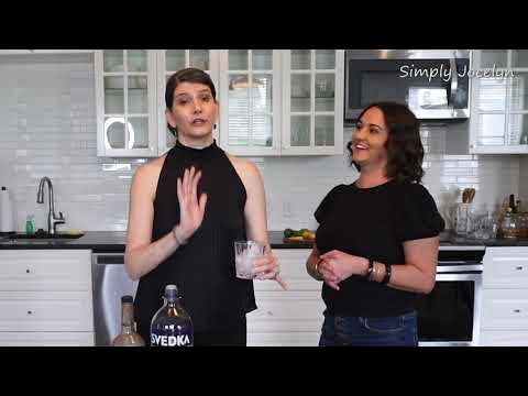 Video thumbnail for How to Make a Classic Bloody Mary Cocktail